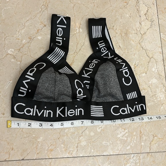 NWOT-  gray/black Sexy and cute gym outfit CK - Picture 5 of 10